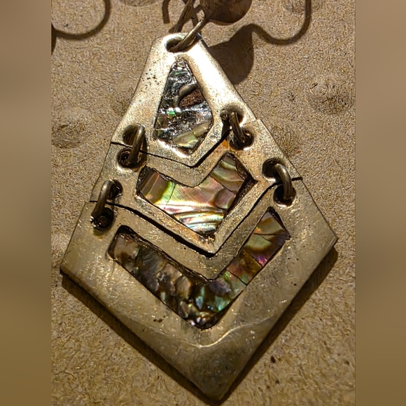 Vintage 60s Era 3 Tier Earrings - Artisan  Crafted In Mexico Abalone & Alpaca - Picture 8 of 9